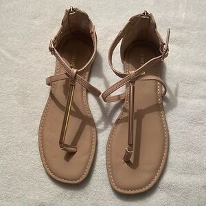 Brand new, glossy cream shoes
